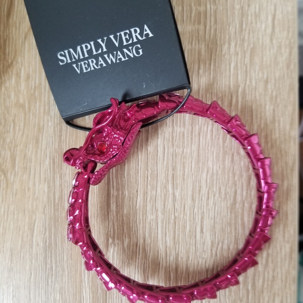 NWT Vera Wang pink dragon bangle